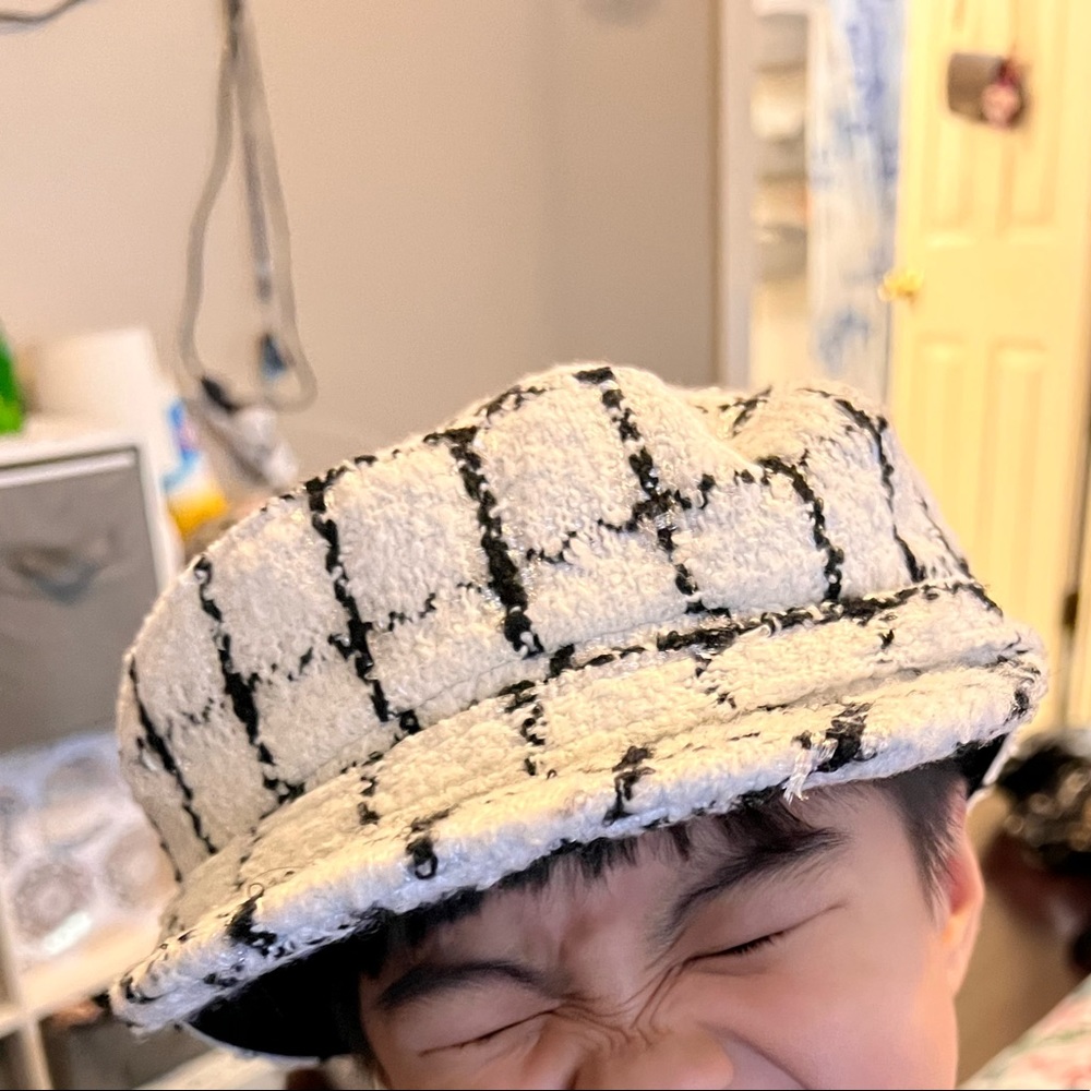 3 hats